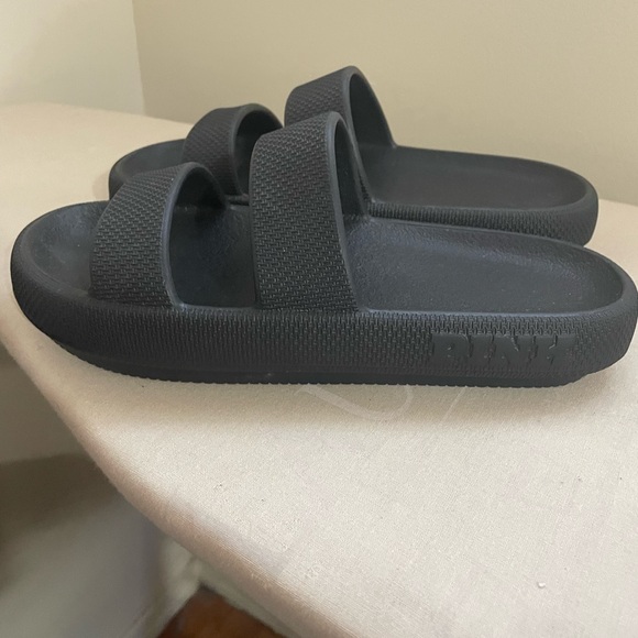 Pink slide - Picture 3 of 3